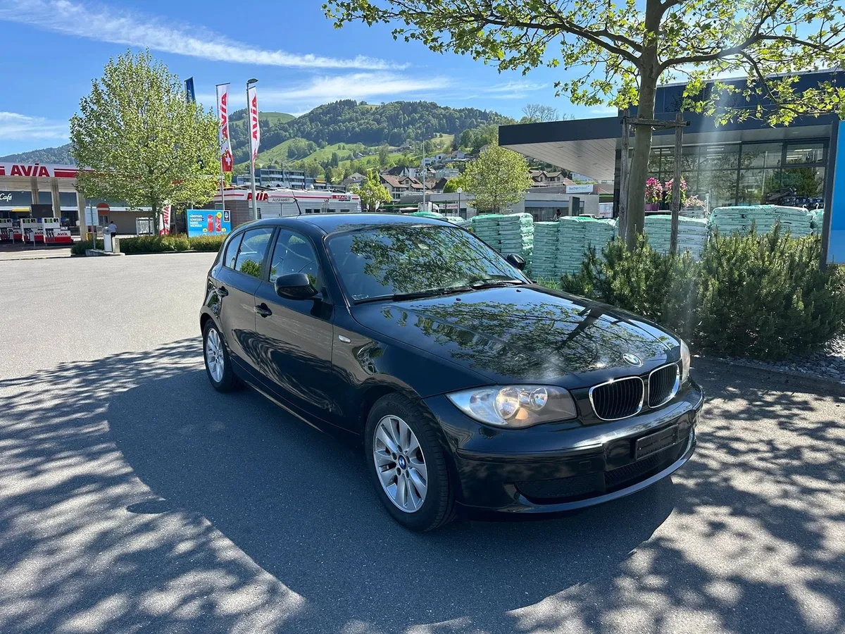 BMW 118i — zdjęcie 3