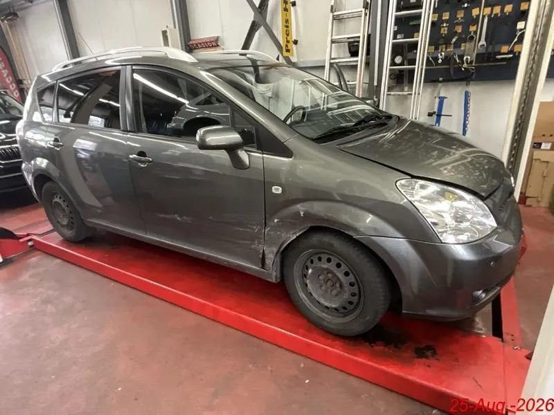 Toyota Corolla Verso 1.8 Linea Luna, 129 PS — zdjęcie 5