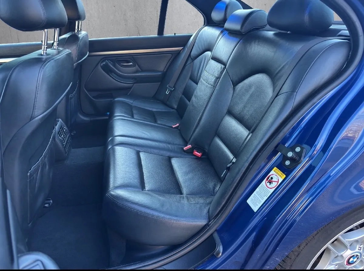 BMW M5 — zdjęcie 15
