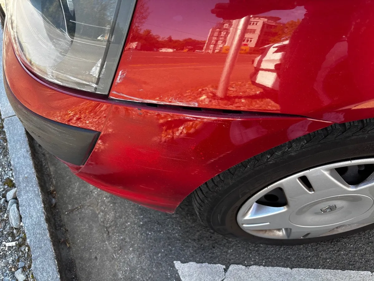 RENAULT Clio 1.6 16V — zdjęcie 10