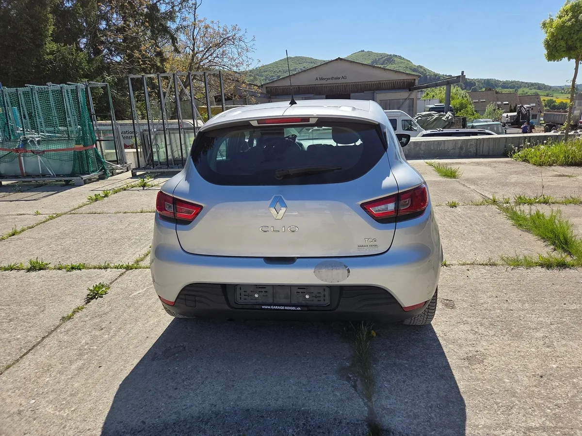 RENAULT Clio 90 — zdjęcie 6