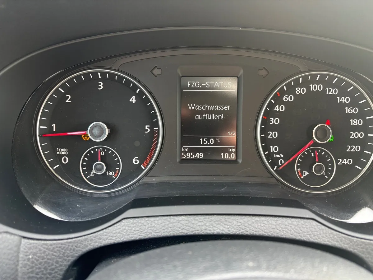 VW Sharan 2.0D 7 — zdjęcie 14