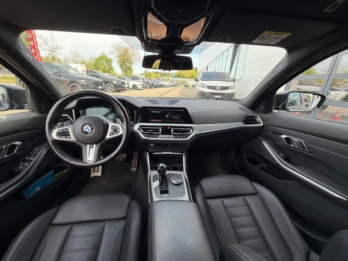BMW 330d xDrive — zdjęcie 14