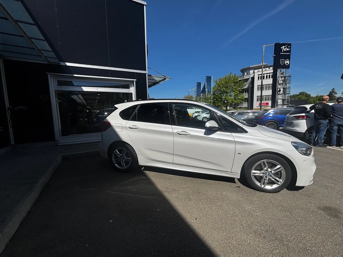 BMW 225i xDrive — zdjęcie 3