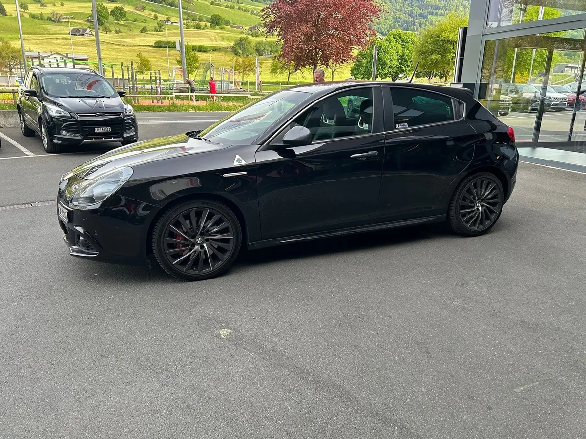 ALFA ROMEO Giulietta 1750 — zdjęcie 13