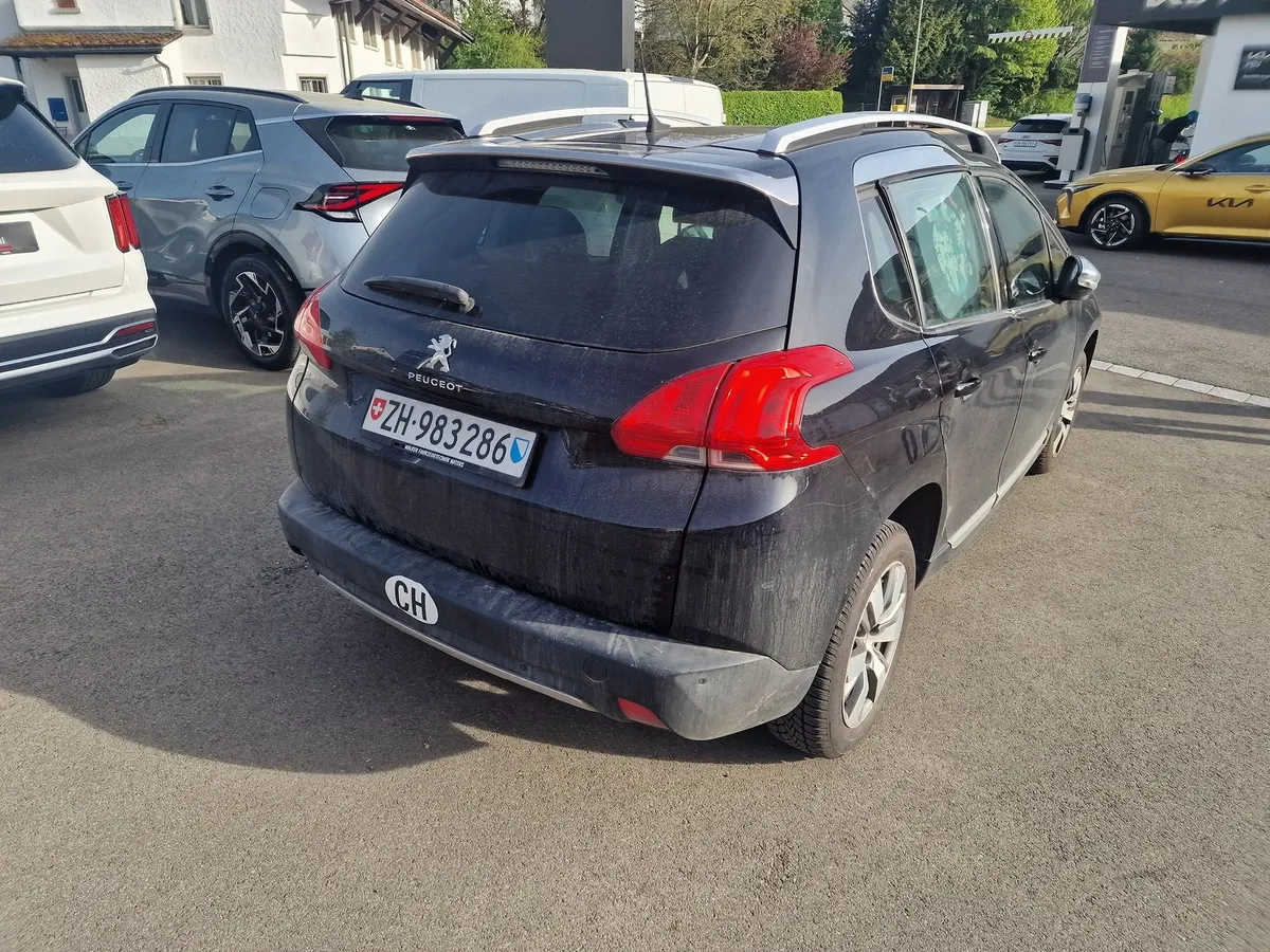 PEUGEOT 2008 1.6i — zdjęcie 4