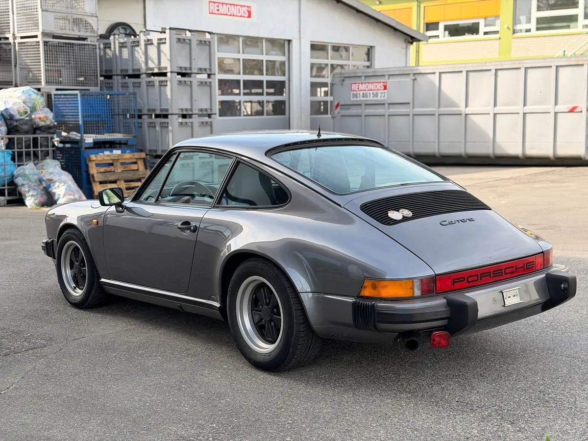 PORSCHE 911 CARRERA — zdjęcie 5