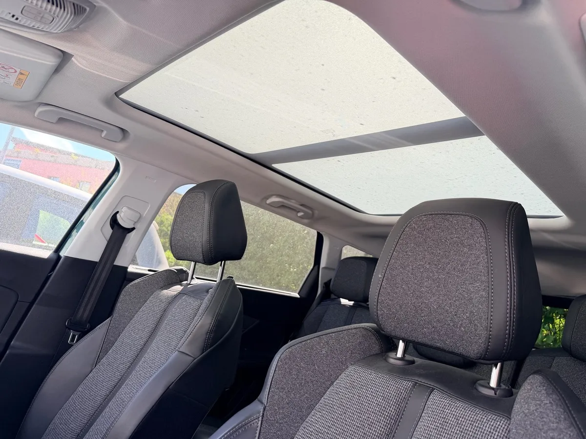 PEUGEOT 5008 1.2i STT — zdjęcie 10