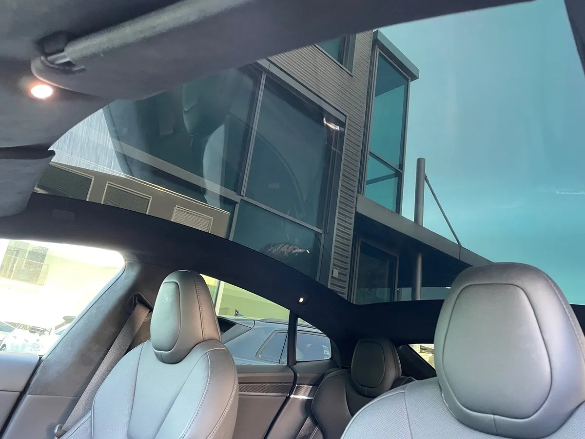 TESLA Model S Plaid — zdjęcie 13