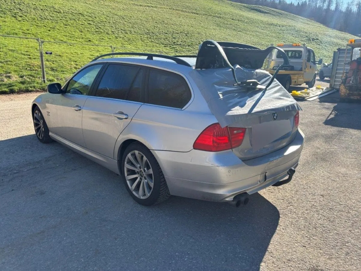 BMW 325i xDrive Touring m4you, 218 HP — zdjęcie 7