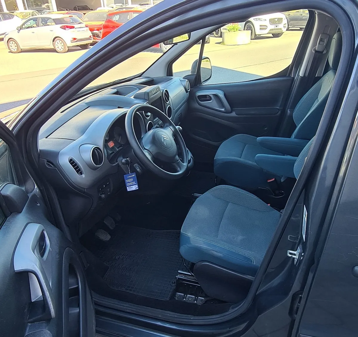 CITROEN Berlingo 1.2i — zdjęcie 10