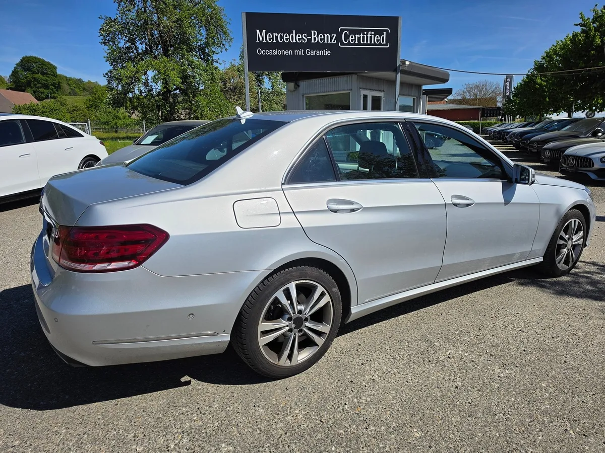 MERCEDES-BENZ E 200 CDI — zdjęcie 11