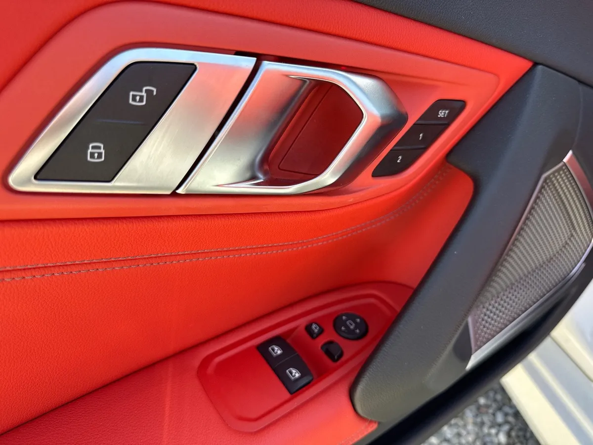 BMW Z4 sDrive20i — zdjęcie 15