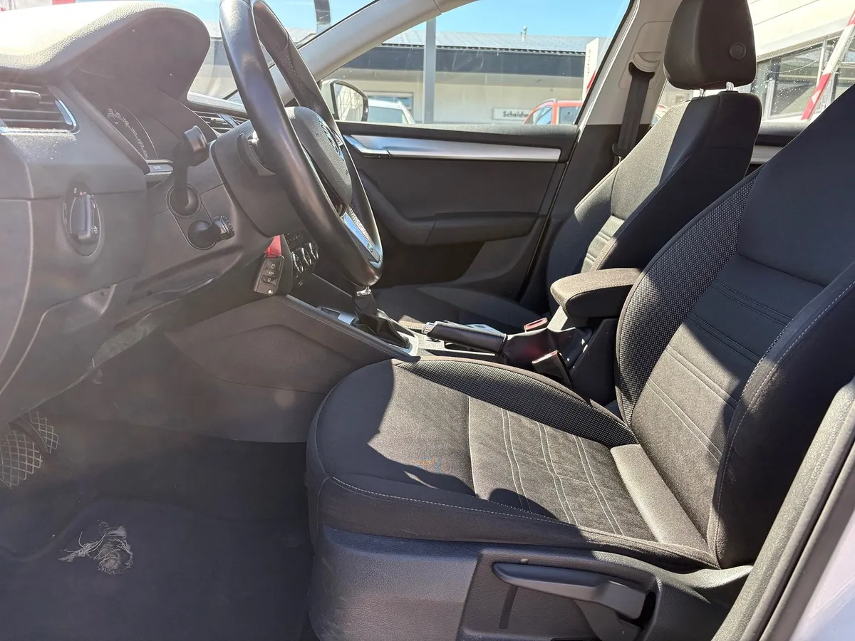 SKODA Octavia2.0TDI 4x4 — zdjęcie 4