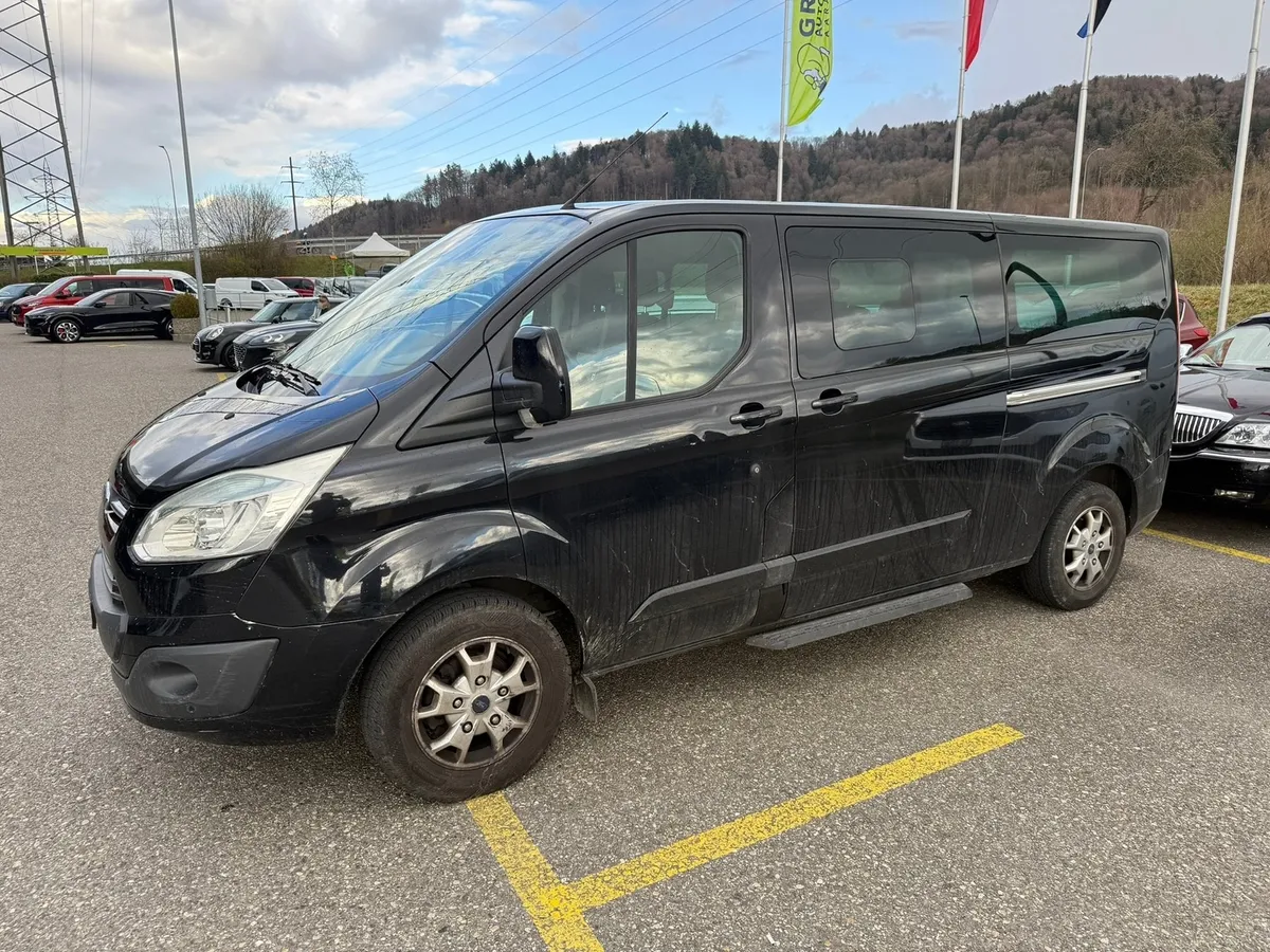 FORD Tourneo Custom — zdjęcie 4