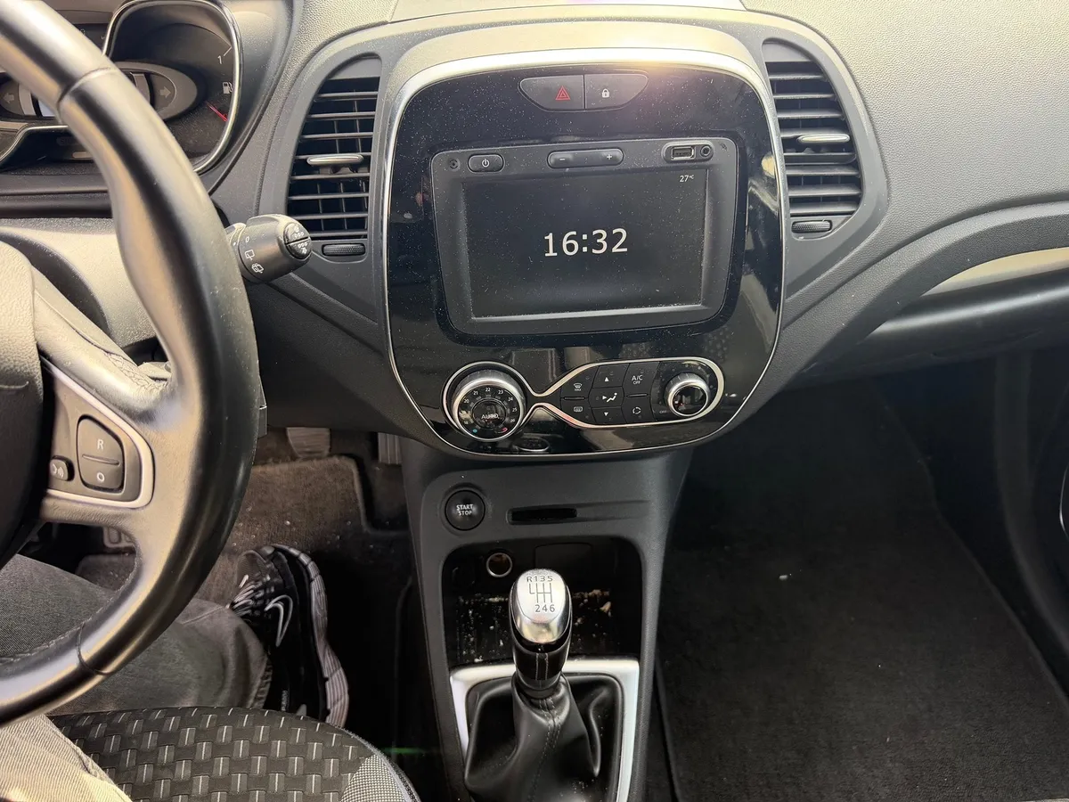 RENAULT Captur 130 — zdjęcie 11