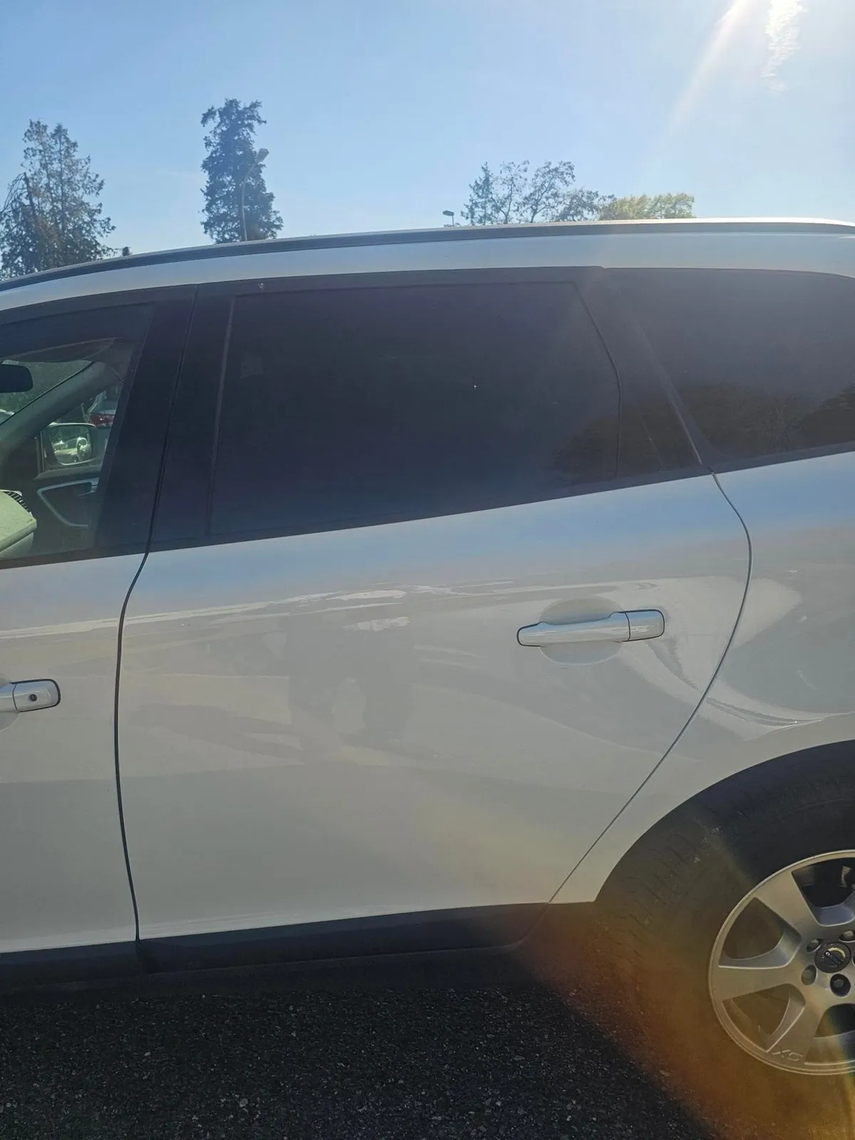 VOLVO XC60 2.4D AWD — zdjęcie 15