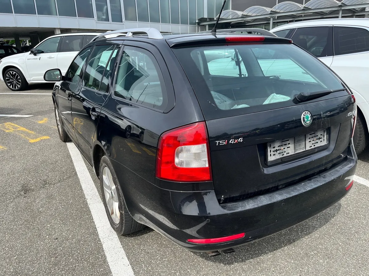 SKODA Octavia 1.8 TSI — zdjęcie 8