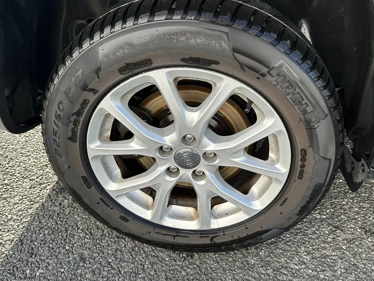 JEEP Cherokee 2.2 TD — zdjęcie 8