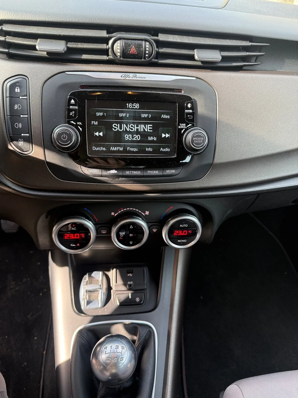 ALFA ROMEO Giulietta 2.0TD — zdjęcie 8