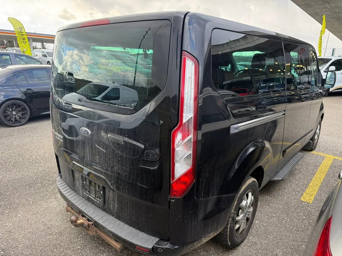 FORD Tourneo Custom — zdjęcie 7