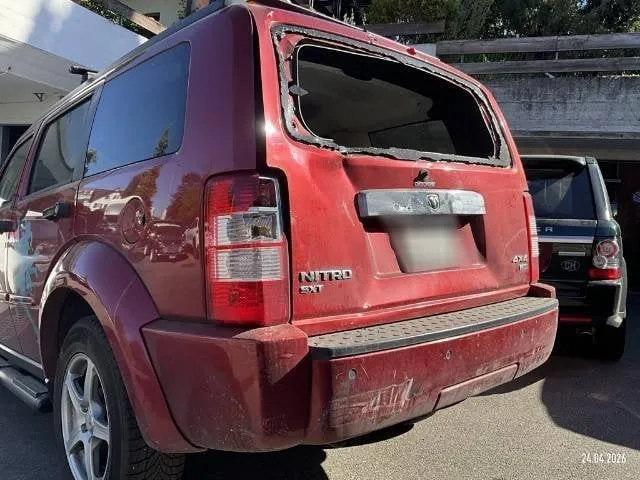 Dodge Nitro SXT 2.8, 177 HP — zdjęcie 10