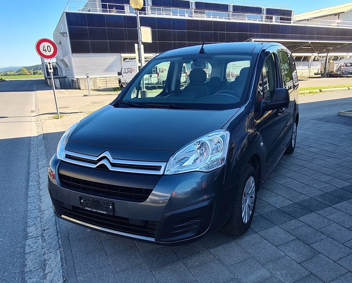 CITROEN Berlingo 1.2i — zdjęcie 9