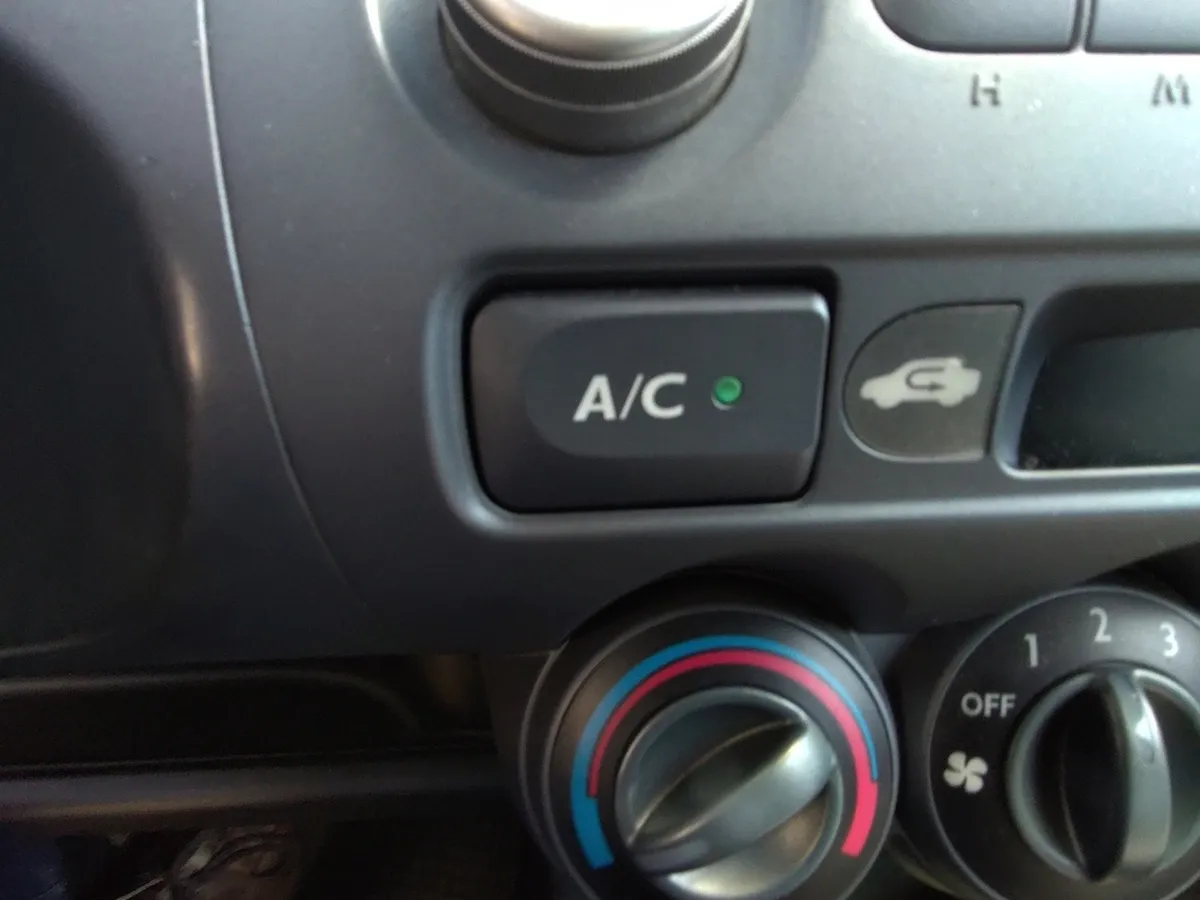 HONDA Jazz 1.4 LS — zdjęcie 12