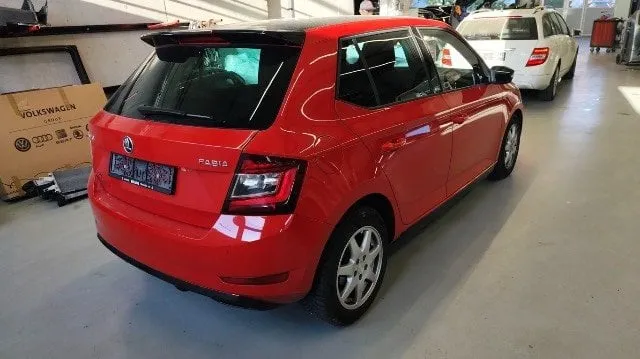 Skoda  Fabia  1.0 TSI Monte Carlo, 110 HP — zdjęcie 4