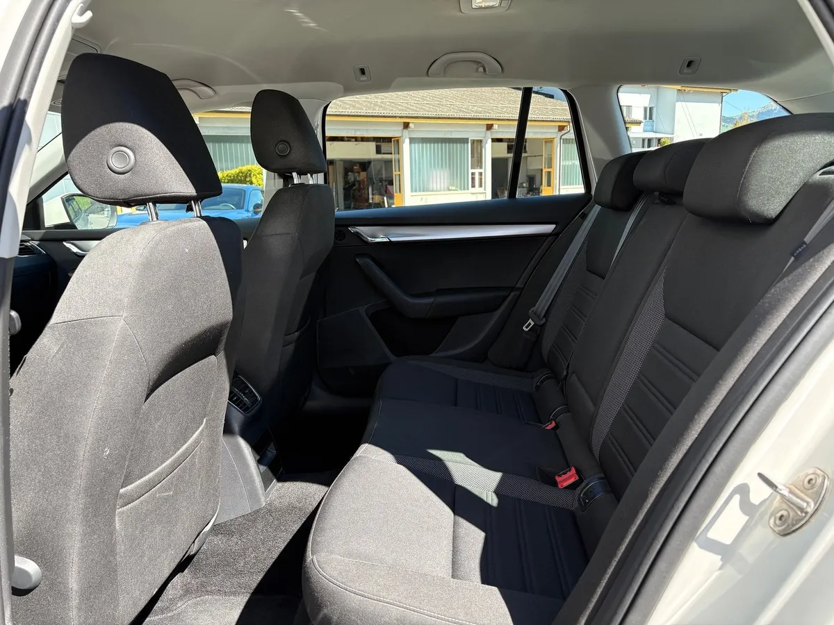 SKODA Octavia2.0TDI 4x4 — zdjęcie 8