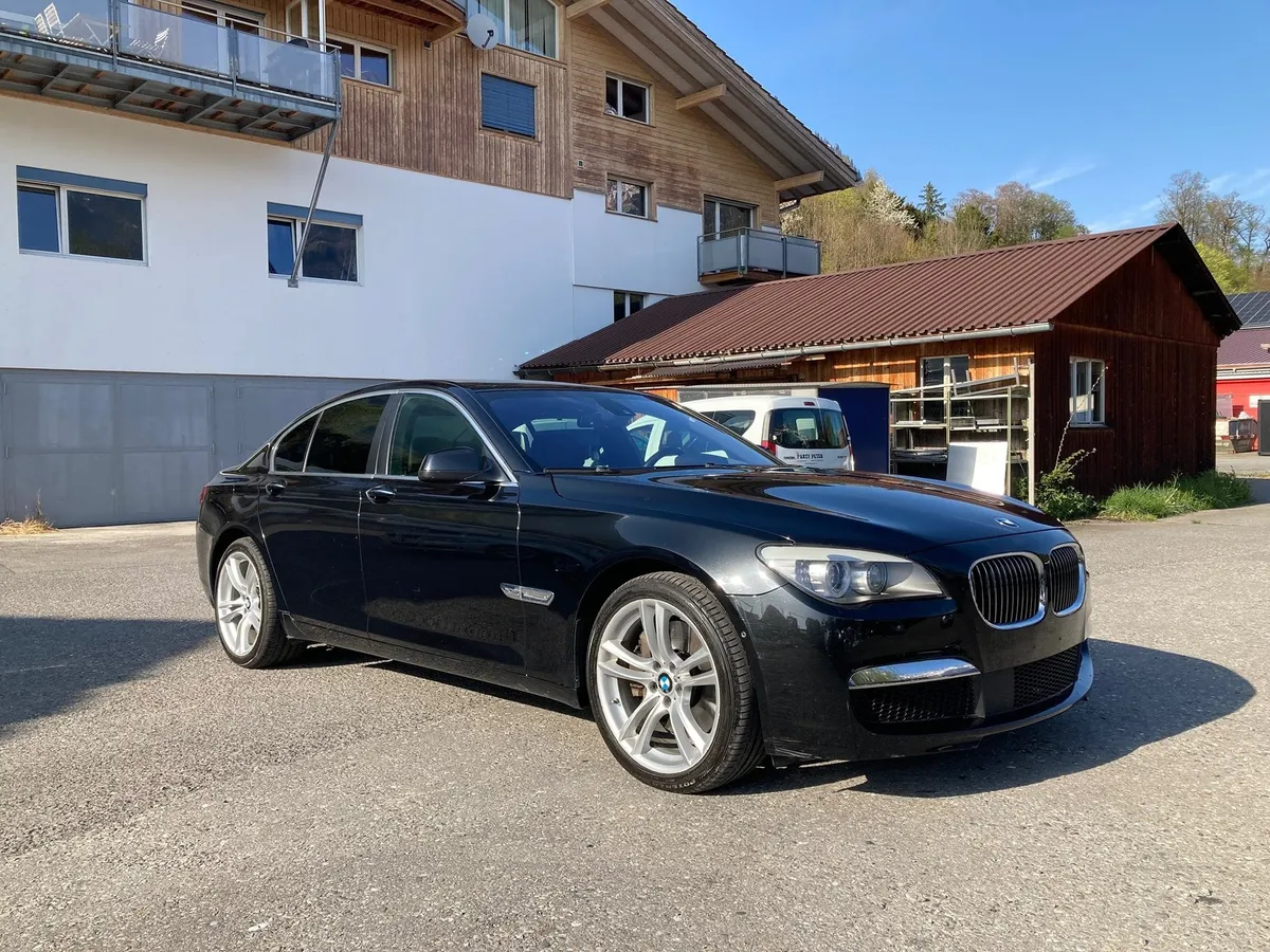 BMW 750l XDrive — zdjęcie 9
