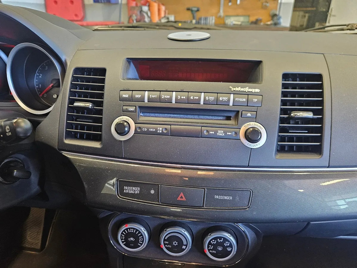 MITSUBISHI Lancer SB 1.8 — zdjęcie 11