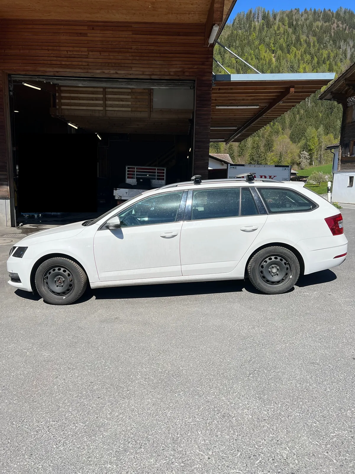 SKODA Octavia C 2.0 — zdjęcie 5