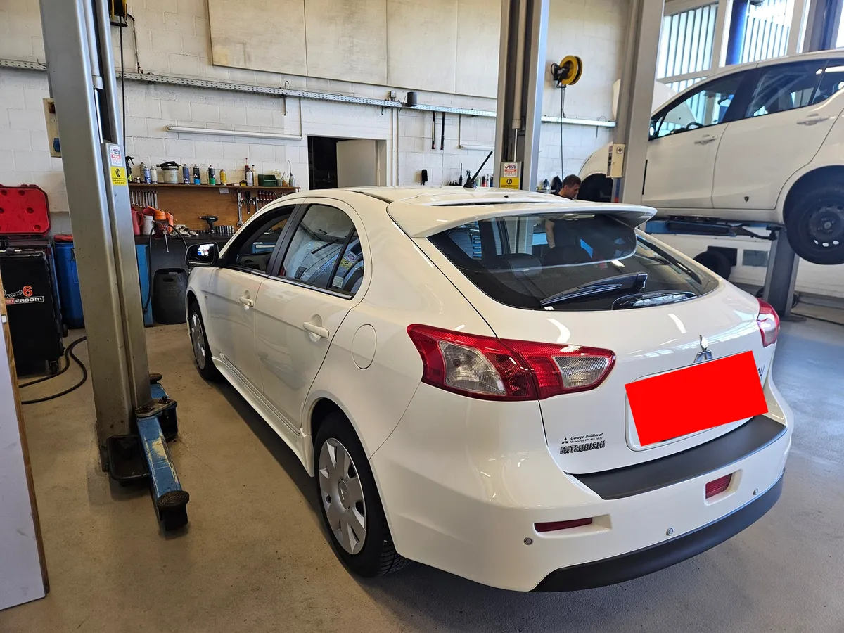 MITSUBISHI Lancer SB 1.8 — zdjęcie 8