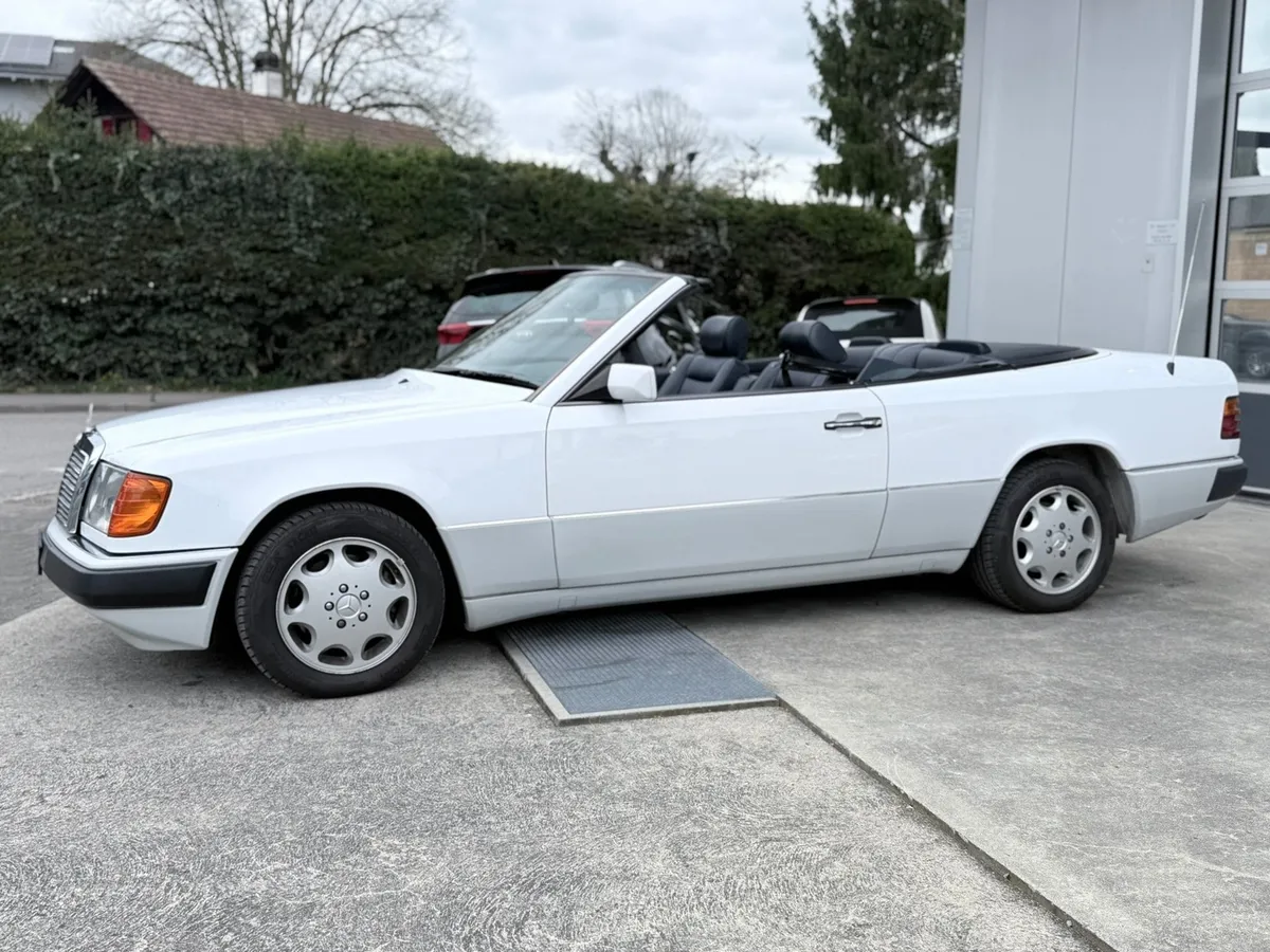 MERCEDES-BENZ 300 CE-24 — zdjęcie 9