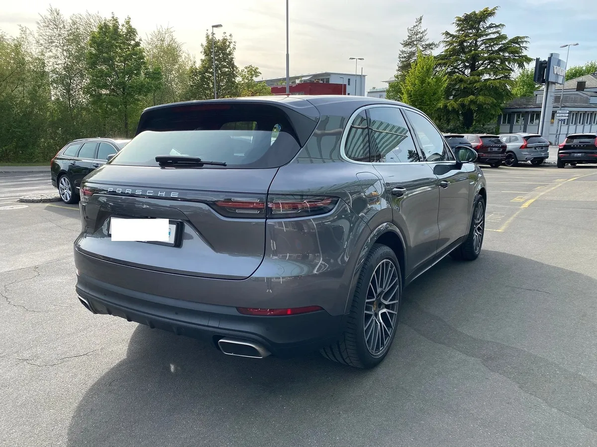 PORSCHE Cayenne E-Hybrid — zdjęcie 5