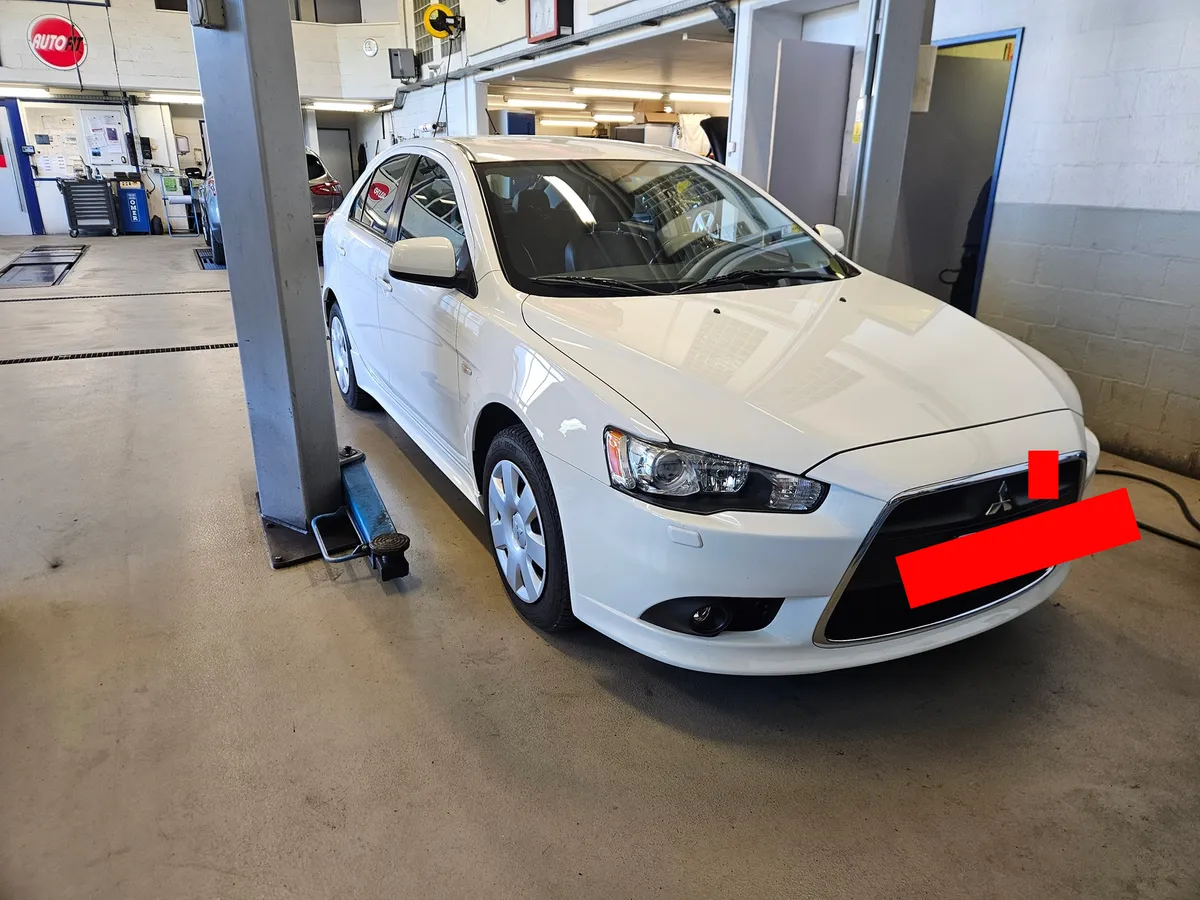 MITSUBISHI Lancer SB 1.8 — zdjęcie 9