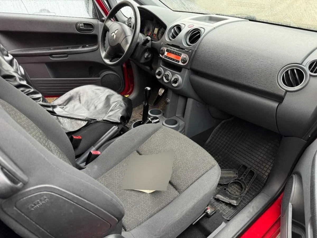 Mitsubishi Colt, 75 HP — zdjęcie 6