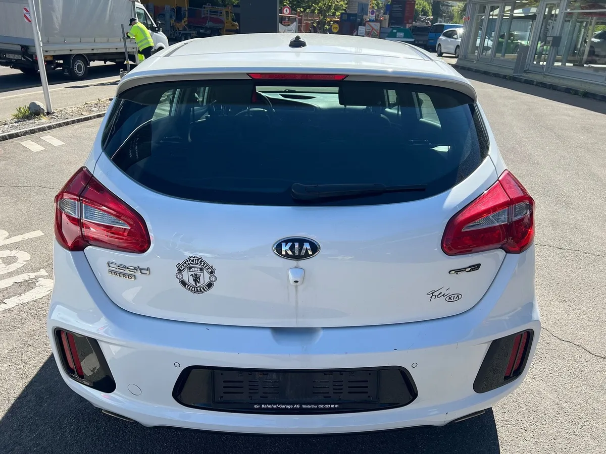 KIA cee'd II 1.6D DCT — zdjęcie 6