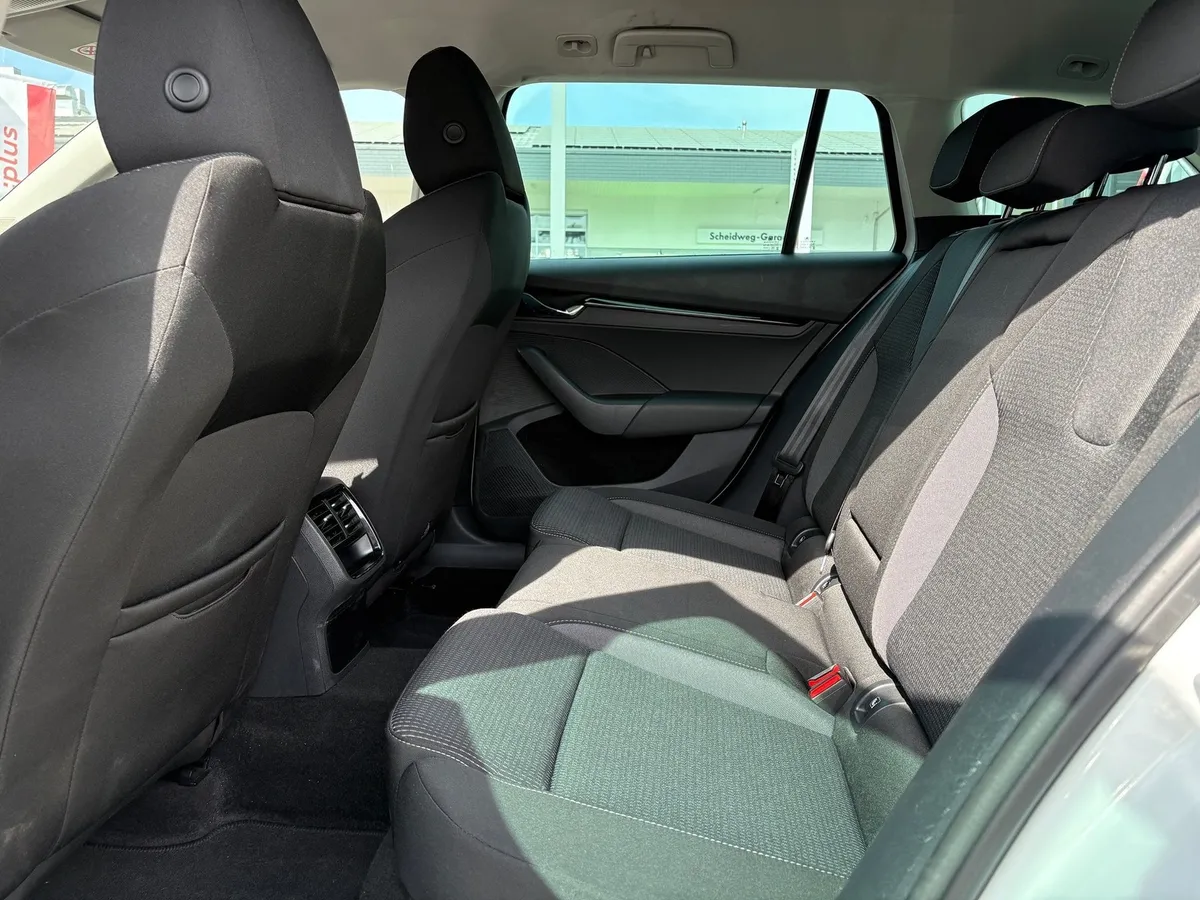 SKODA Octavia 2.0TDI4x4 — zdjęcie 7