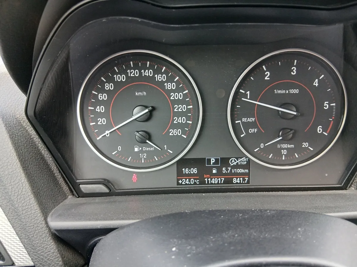 BMW 120d xDrive — zdjęcie 13