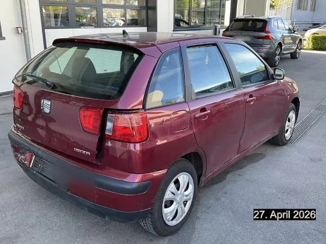 Seat Ibiza 1.6i, 101 HP — zdjęcie 2