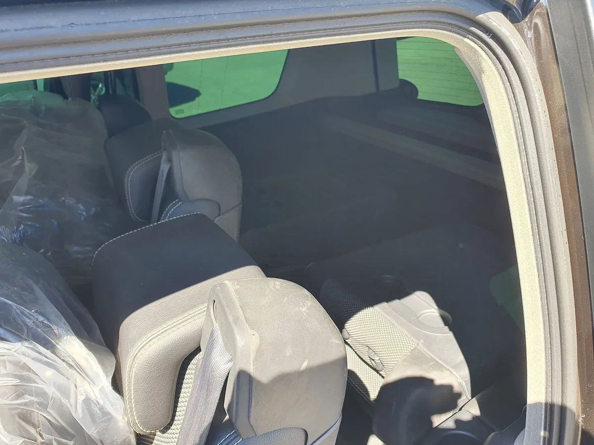 RENAULT Espace 2.0 dCi150 — zdjęcie 15
