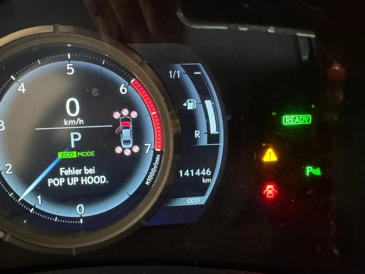 LEXUS IS 300h F-Sport, 181 HP — zdjęcie 12