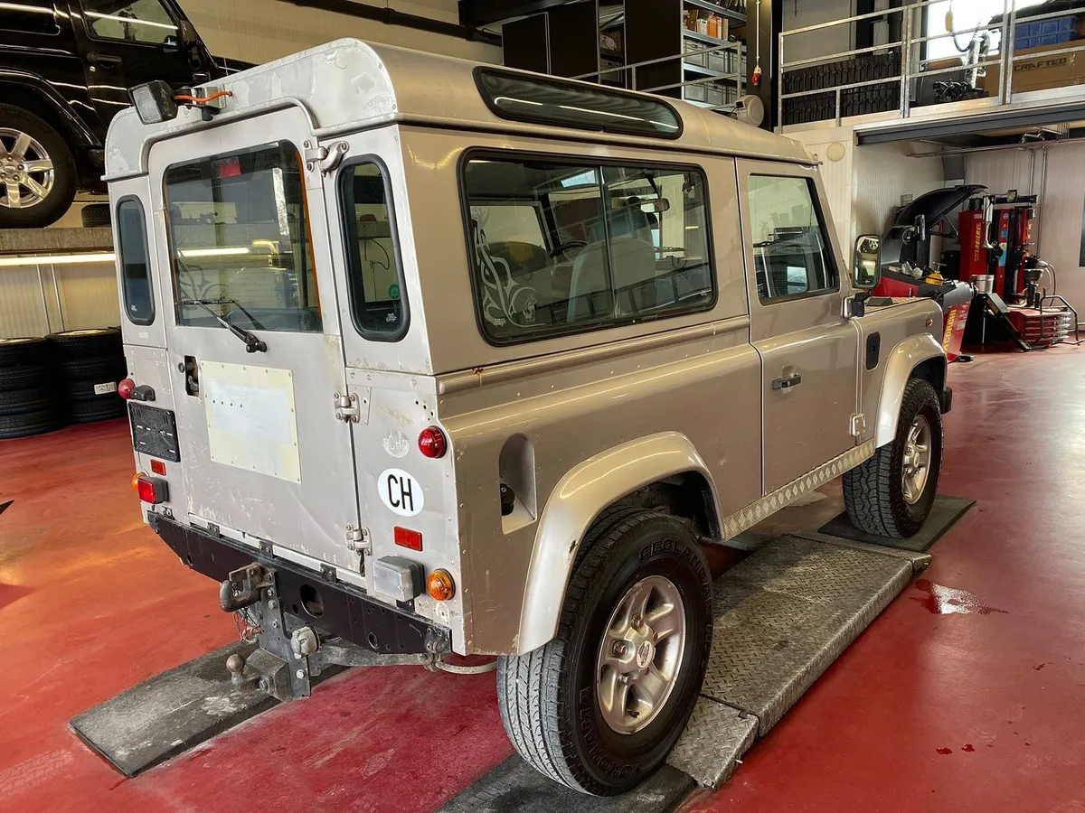 LAND ROVER Land-Rover Defender 90TDi — zdjęcie 6