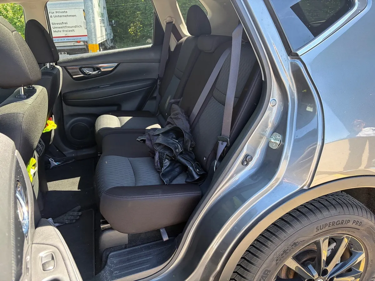NISSAN X-Trail — zdjęcie 12