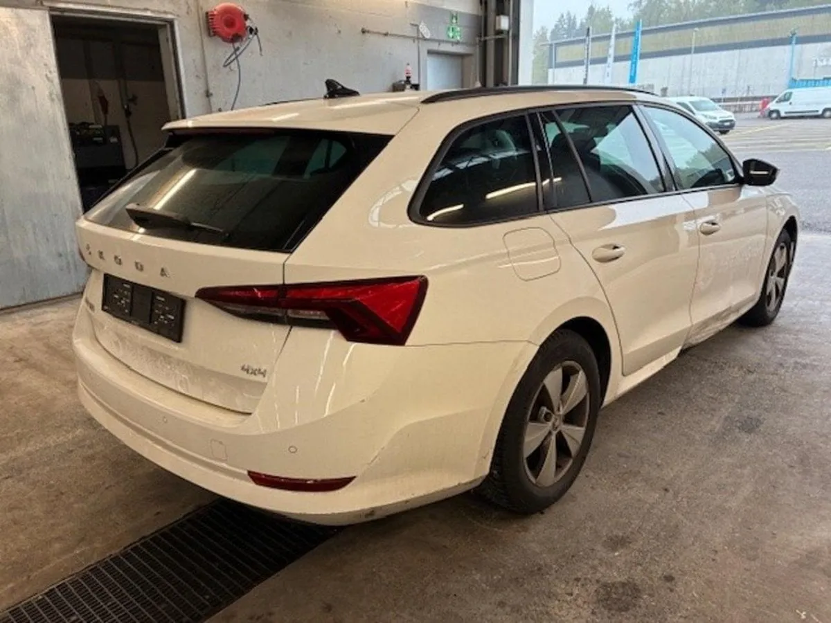 SKODA Octavia 2.0 TDI Ambit 4x4, 150 HP — zdjęcie 2