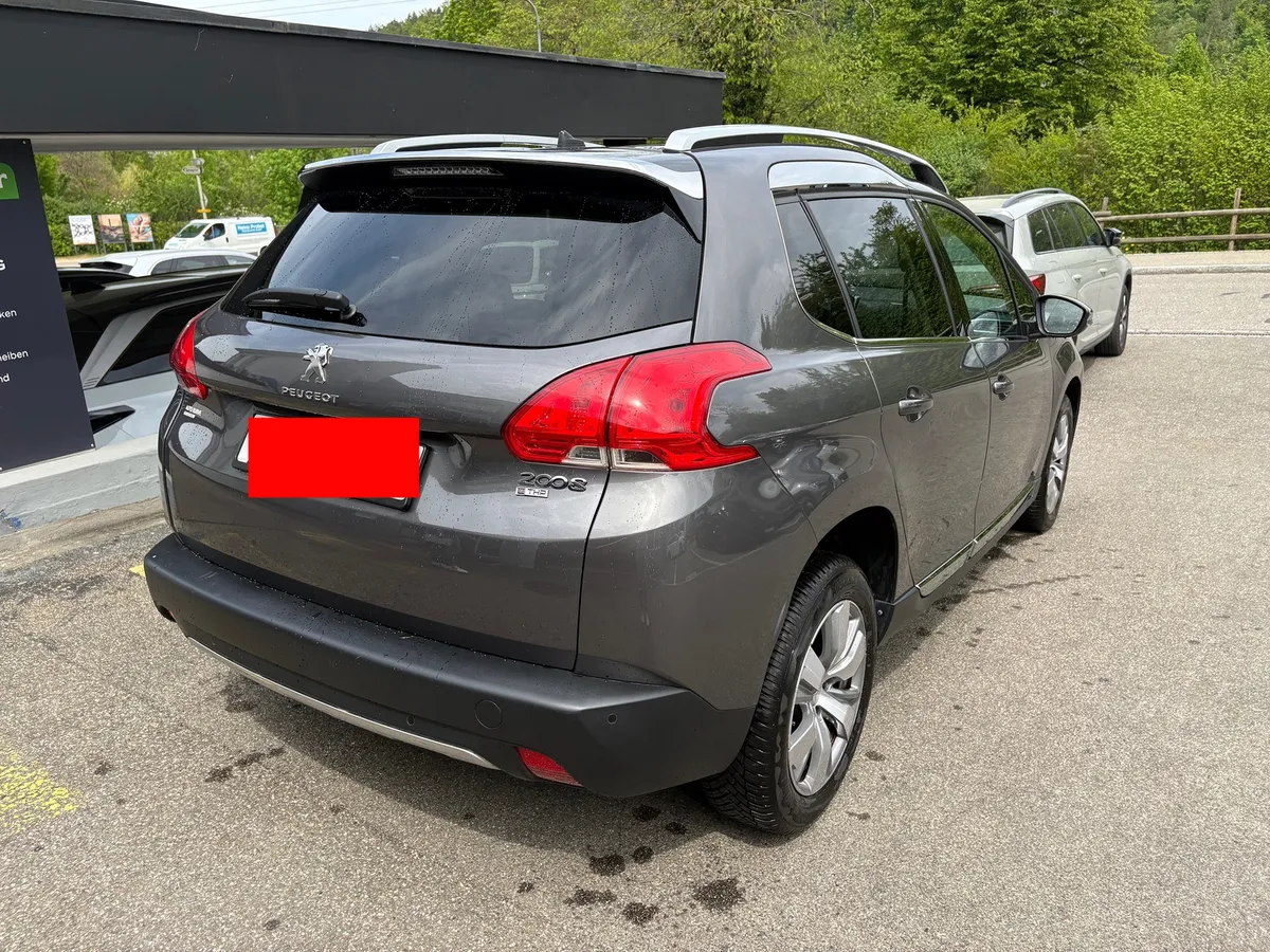 PEUGEOT 2008 1.2i STT — zdjęcie 4