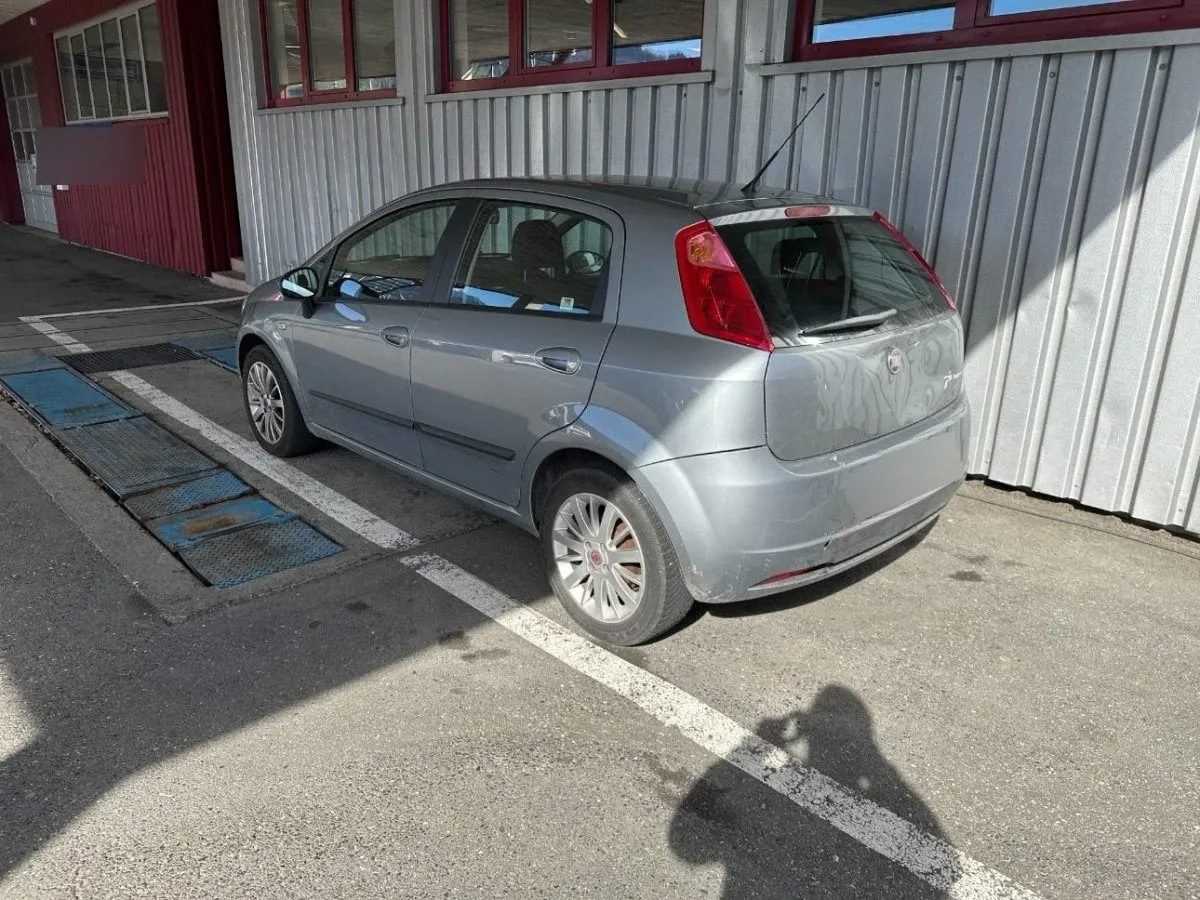 FIAT Punto 1.4 Dynamic, 78 HP — zdjęcie 3