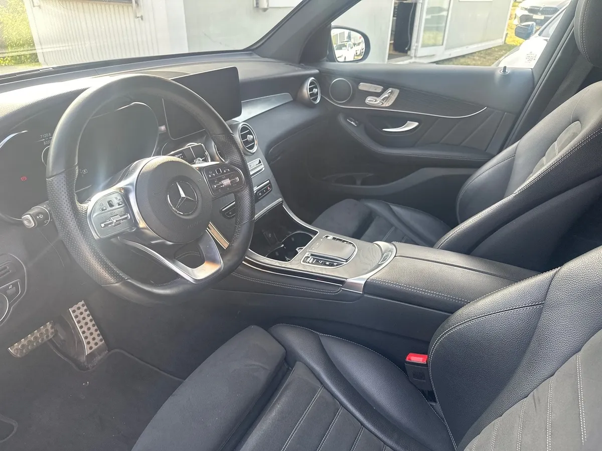 MERCEDES-BENZ GLC 200 — zdjęcie 6